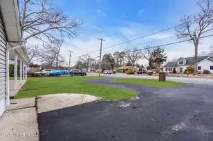 109 Laurel Blvd, Lanoka Harbor, NJ 08734 - Photo 10