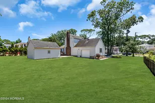 295 Jerome Ave, Oakhurst, NJ 07755 - Photo 24
