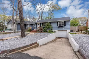 704 Barberry Dr, Brick, NJ 08723 - Photo 8