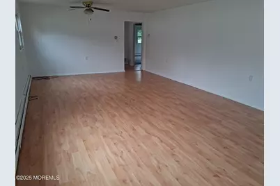 9 Harrington Drive S, Toms River Township, NJ 08757 - Photo 4