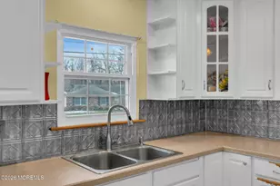 496 Apple Valley Dr, Belford, NJ 07718 - Photo 6