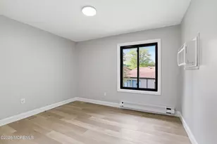 236 Medford Ct, Manalapan Township, NJ 07726 - Photo 4
