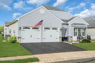 20 Wycliffe Dr, Manchester Township, NJ 08759 - Photo 2