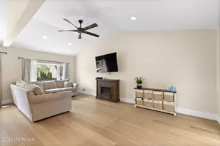 31 Virginia Ave, Hazlet Township, NJ 07730 - Photo 10