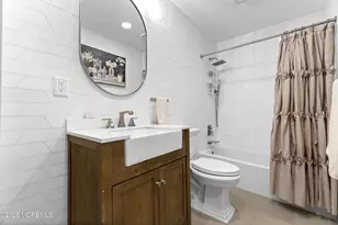 31 Virginia Ave, Hazlet Township, NJ 07730 - Photo 24