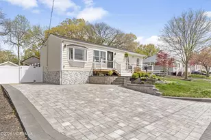 31 Virginia Ave, Hazlet Township, NJ 07730 - Photo 4