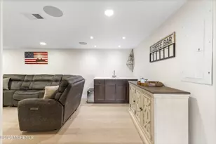 31 Virginia Ave, Hazlet Township, NJ 07730 - Photo 30