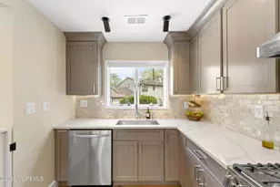 31 Virginia Ave, Hazlet Township, NJ 07730 - Photo 16