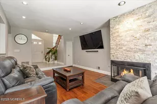 119 Malibu Dr, Eatontown, NJ 07724 - Photo 8