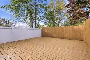136 Williamsburg Ln, Lakewood, NJ 08701 - Photo 18