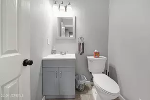 20 Arrowsmith Ct, Matawan, NJ 07747 - Photo 12