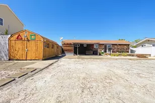 1813 Capstan Dr, Toms River Township, NJ 08753 - Photo 2