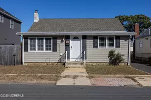 25 Hart St, Hazlet Township, NJ 07734 - Photo 4