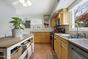 44 Bromley Pl, Bloomfield, NJ 07003 - Photo 16