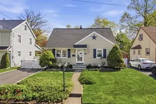 44 Bromley Pl, Bloomfield, NJ 07003 - Photo 2