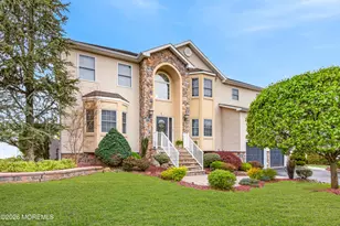 5 Selma Ln, Hazlet Township, NJ 07730 - Photo 2