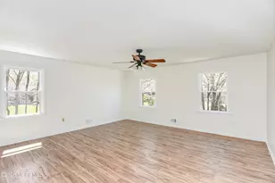 8 Decicco Dr, Freehold, NJ 07728 - Photo 22