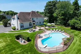 371 Karen Ct, Freehold, NJ 07728 - Photo 54