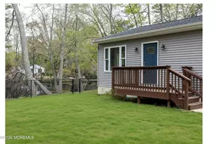 20 Columbine Ave, Browns Mills, NJ 08015 - Photo 2