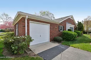 9 Dogwood Ct, Spring Lake, NJ 07762 - Photo 2