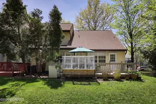 158 Colony Ln, Manalapan Township, NJ 07726 - Photo 34
