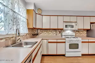 37 Fern St, Browns Mills, NJ 08015 - Photo 4