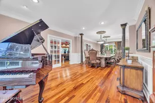 176 Oakland Mills Rd, Manalapan Township, NJ 07726 - Photo 14