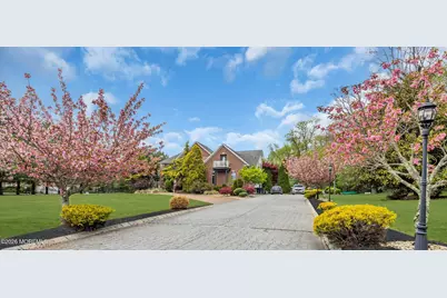176 Oakland Mills Road, Manalapan Township, NJ 07726 - Photo 2