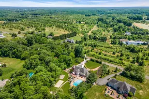 176 Oakland Mills Rd, Manalapan Township, NJ 07726 - Photo 8