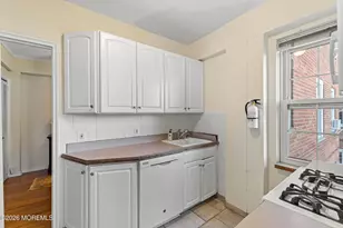 10 Crestmont Rd, Montclair, NJ 07042 - Photo 18