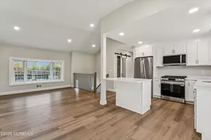 886 Raleigh Dr, Toms River Township, NJ 08753 - Photo 4