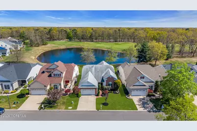 39 Baltusrol Drive, Jackson, NJ 08527 - Photo 2