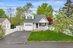 1706 Winston Dr, Wall Township, NJ 07719 - Photo 4