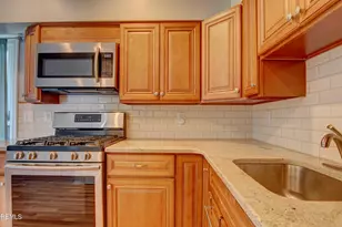 5 Missouri Ct, Matawan, NJ 07747 - Photo 10