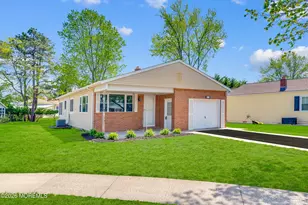 47 Normanton Ct, Toms River Township, NJ 08757 - Photo 4