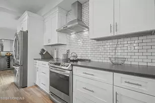 10 Center St, Sea Bright, NJ 07760 - Photo 6