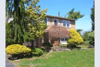 15 Cardinal Court, Marlboro Township, NJ 07746 - Photo 2