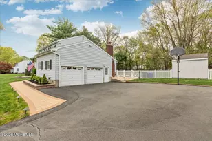 25 Wildhedge Ln, Holmdel, NJ 07733 - Photo 36