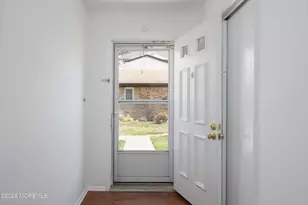 106 Belinda Ct, Brick, NJ 08724 - Photo 4