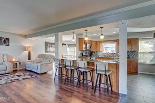 128 Starlight Rd, Howell Township, NJ 07731 - Photo 4