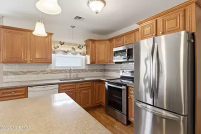 246 N Barbados Drive N, Toms River Township, NJ 08757 - Photo 6