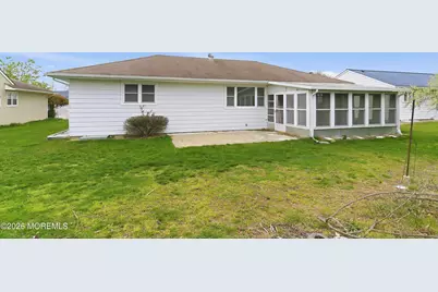 246 N Barbados Drive N, Toms River Township, NJ 08757 - Photo 2