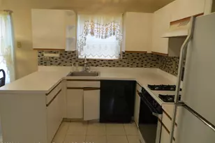 25 Citation Dr, Freehold, NJ 07728 - Photo 12