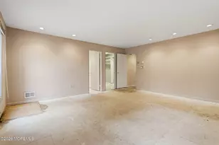 122 University Dr, Lincroft, NJ 07738 - Photo 26