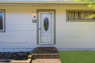 43 Redwood Pl, Jackson, NJ 08527 - Photo 4
