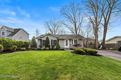 139 Bosun Avenue, Manahawkin, NJ 08050 - Photo 4