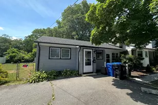 28 New Monmouth Rd, New Monmouth, NJ 07748 - Photo 2