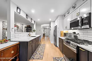 17 Mayfair Ct, Little Silver, NJ 07739 - Photo 4