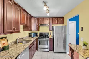305 Owl's Nest Ct, Jackson, NJ 08527 - Photo 4