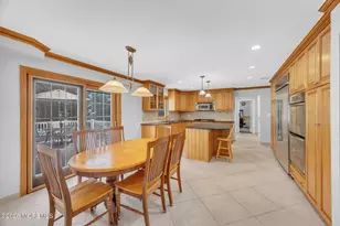 8 Glendale Dr, Manalapan Township, NJ 07726 - Photo 18